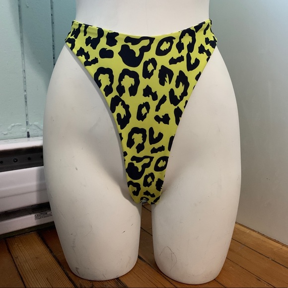 Cheetah Print Bikini | M - Picture 6 of 12